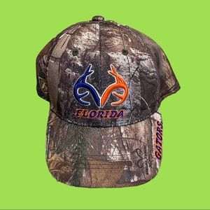 Adult One Size Fits All Memory Fit University of Florida Gators Camoflauge Cap